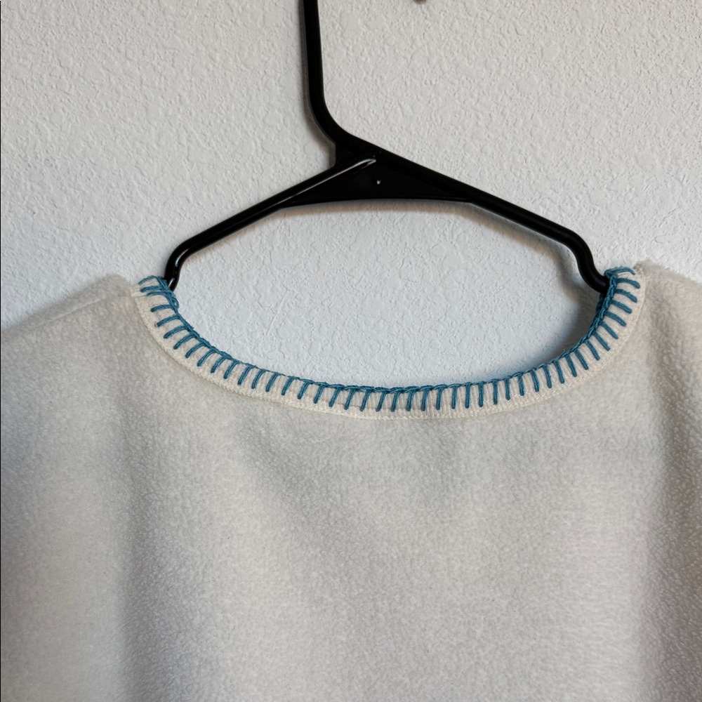 White Stag Cream Sweater with Winter Scene - Picture 9 of 11